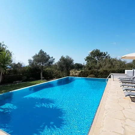 3 Bedroom Lefkara With Private Infinity Pool, Aphrodite Hills