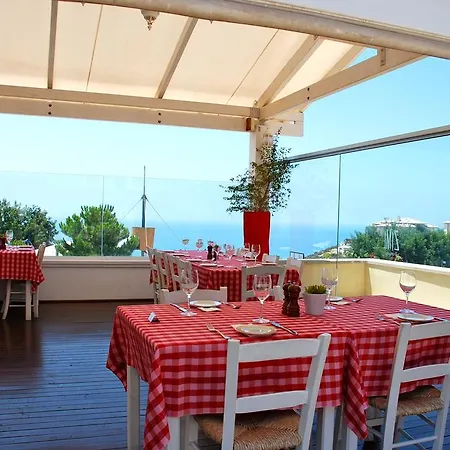 Villa 3 Bedroom Lefkara With Private Infinity Pool, Aphrodite Hills