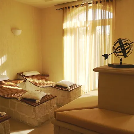 Villa 3 Bedroom Lefkara With Private Infinity Pool, Aphrodite Hills