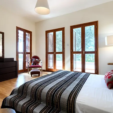 3 Bedroom Lefkara With Private Infinity Pool, Aphrodite Hills Villa *