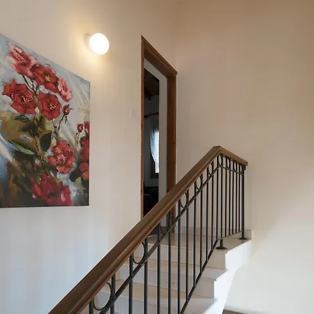 Villa 3 Bedroom Lefkara With Private Infinity Pool, Aphrodite Hills
